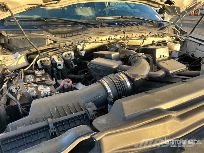 Ford F-250 XL 4x4 Extended Cab Pickup Ostalo