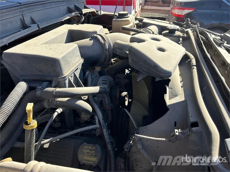 Ford F-250 XL 4x4 Extended Cab Pickup Inne