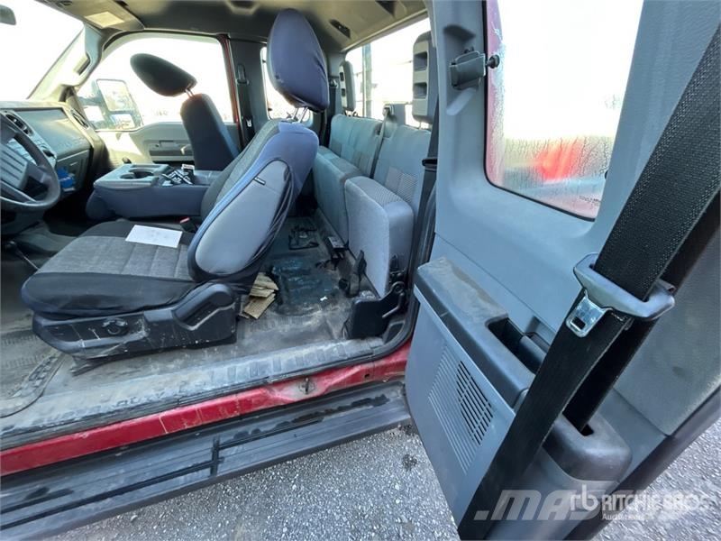 Ford F-250 XL 4x4 Extended Cab Pickup Inne