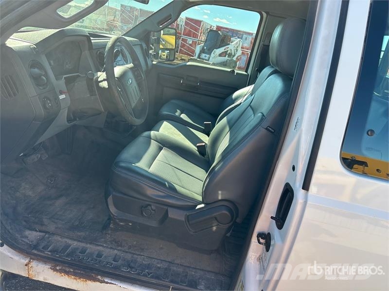Ford F-250 XL 4x4 Extended Cab Pickup Muu