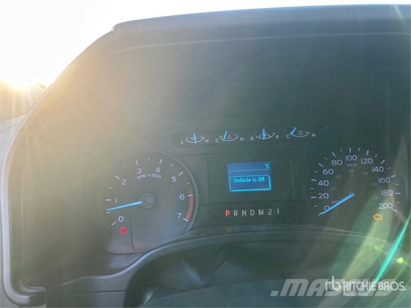Ford F-250 XL 4x4 Extended Cab Pickup Ostalo
