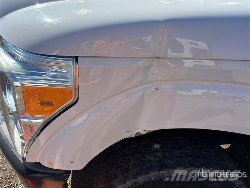 Ford F-250 XL 4x4 Extended Cab Pickup Muu