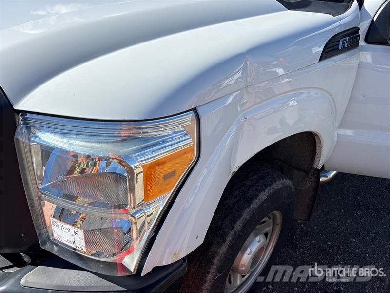 Ford F-250 XL 4x4 Extended Cab Pickup Muu