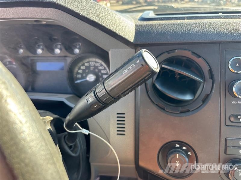 Ford F-250 XL 4x4 Extended Cab Pickup Muu