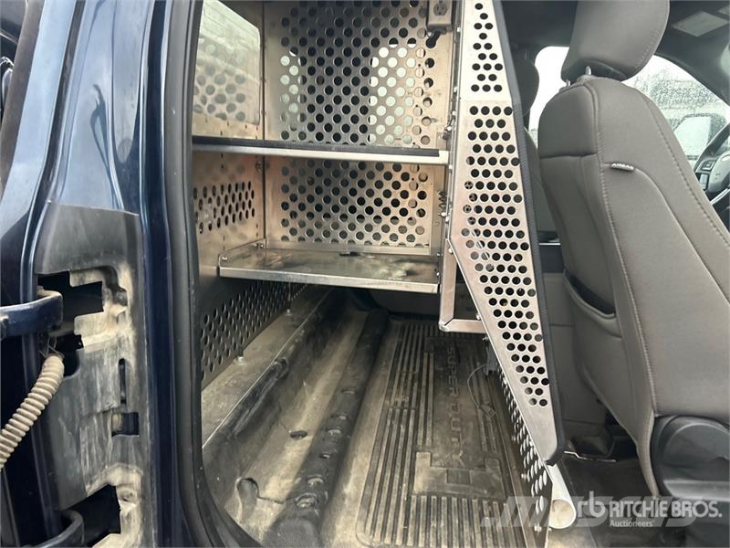 Ford F-250 XL 4x4 Extended Cab Utility Truck Pickup/Sideaflæsning