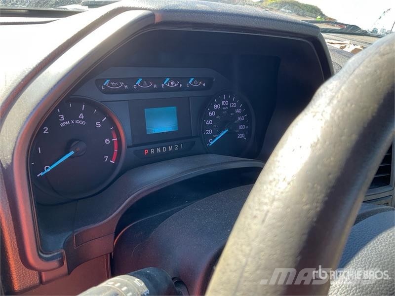 Ford F-250 XL 4x4 Pickup 其他