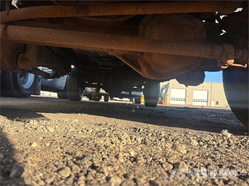 Ford F-250 XL 4x4 Pickup Autre fourgon / utilitaire