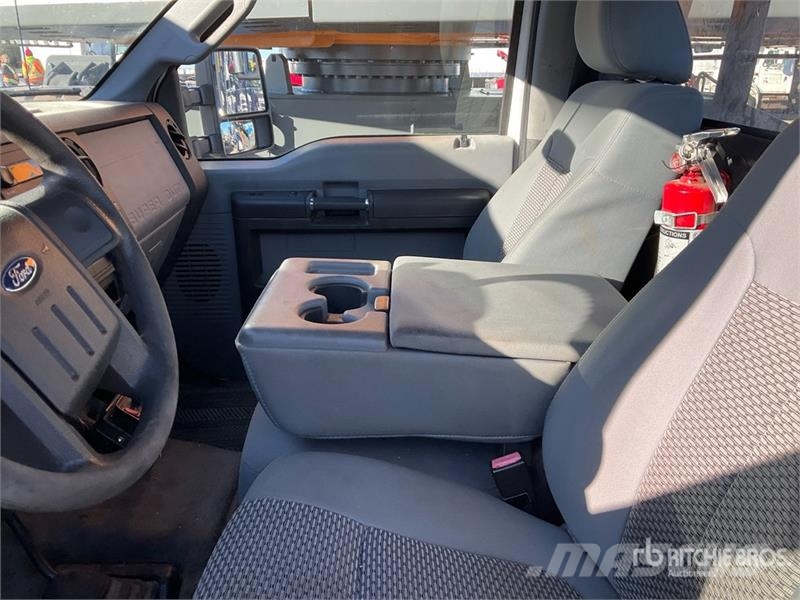 Ford F-250 XL 4x4 Pickup Ostalo