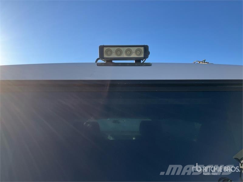 Ford F-250 XL 4x4 Pickup Ostalo