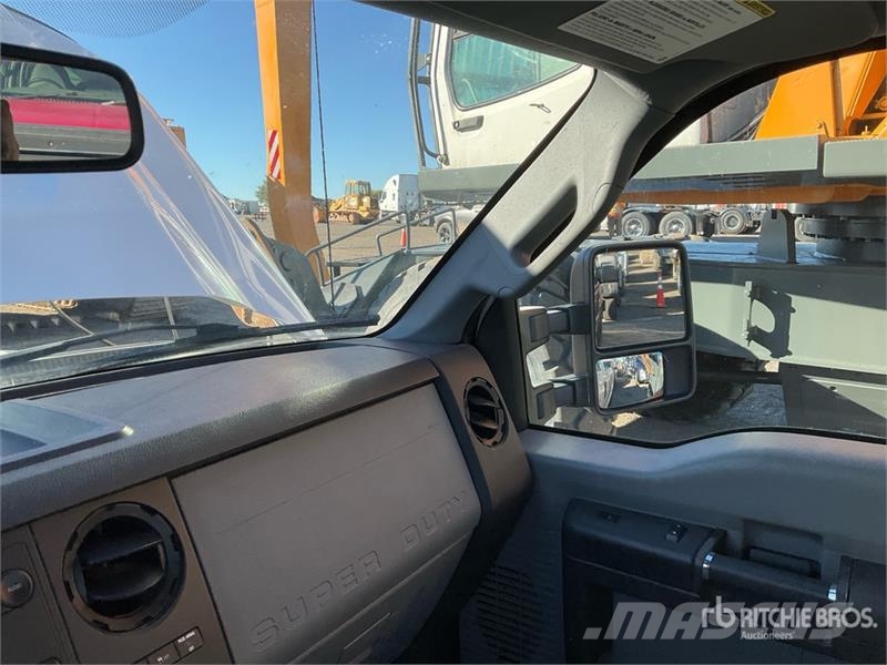 Ford F-250 XL 4x4 Pickup Ostalo