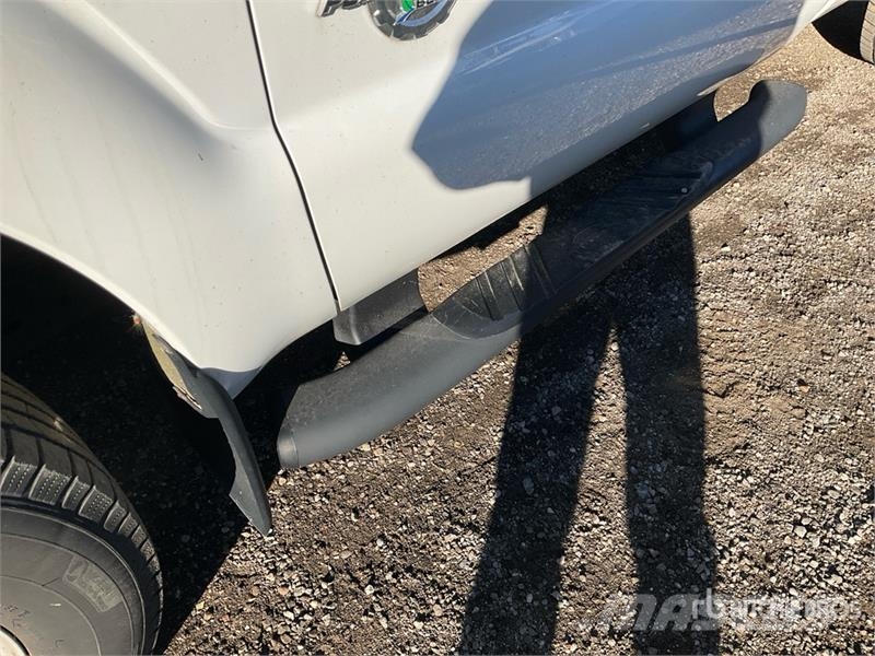 Ford F-250 XL 4x4 Pickup Ostalo
