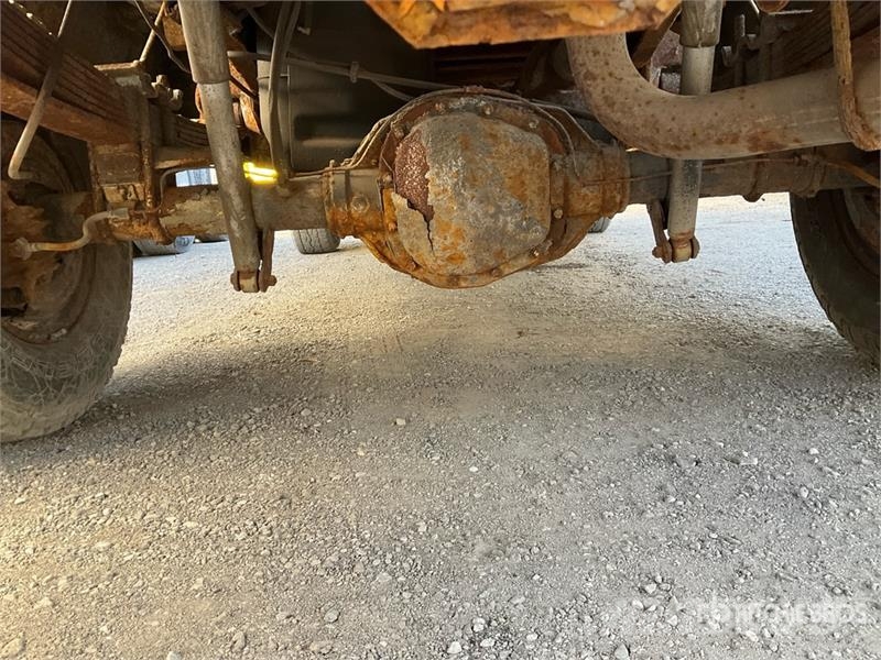 Ford F-250 XL 4x4 Pickup Outros