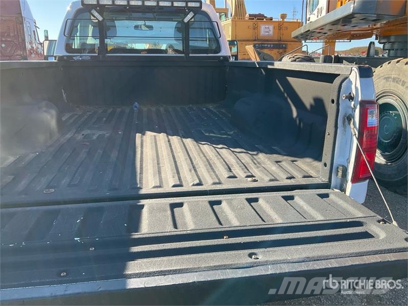 Ford F-250 XL 4x4 Pickup Ostalo
