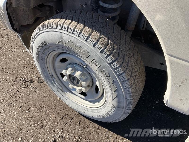 Ford F-250 XL 4x4 Pickup 其他