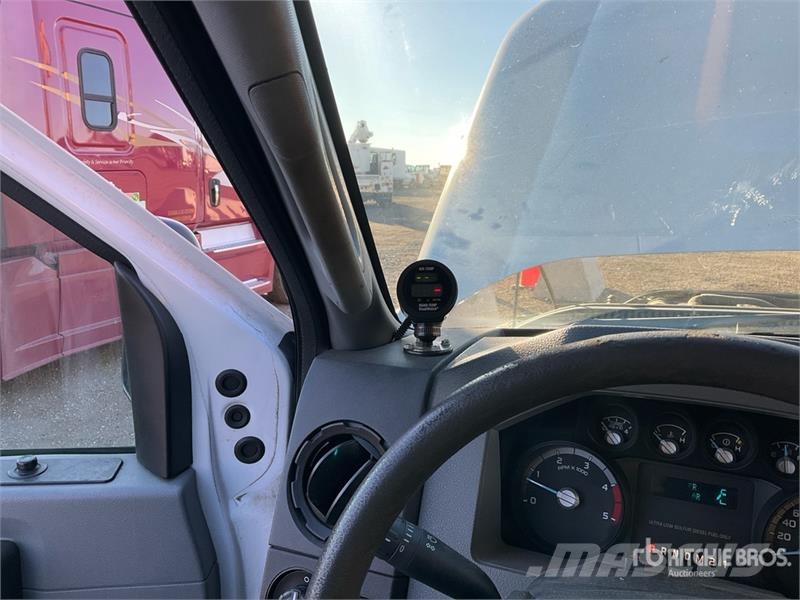Ford F-250 XL 4x4 Pickup Ostalo