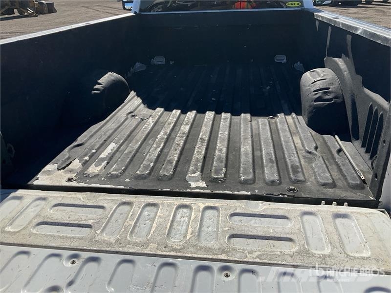 Ford F-250 XL 4x4 Pickup 其他