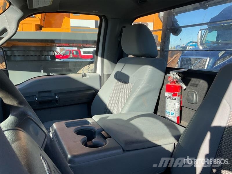 Ford F-250 XL 4x4 Pickup Ostalo
