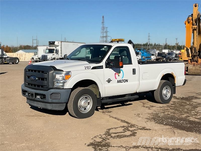 Ford F-250 XL 4x4 Pickup Ostalo