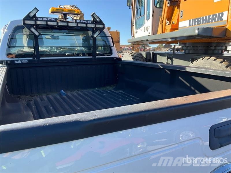 Ford F-250 XL 4x4 Pickup Ostalo
