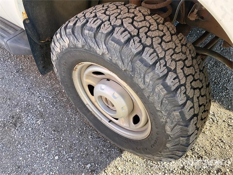 Ford F-250 XL 4x4 Pickup Ostalo