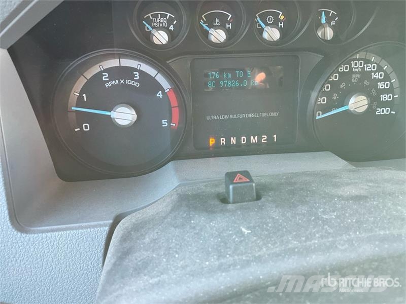 Ford F-250 XL 4x4 Pickup Ostalo
