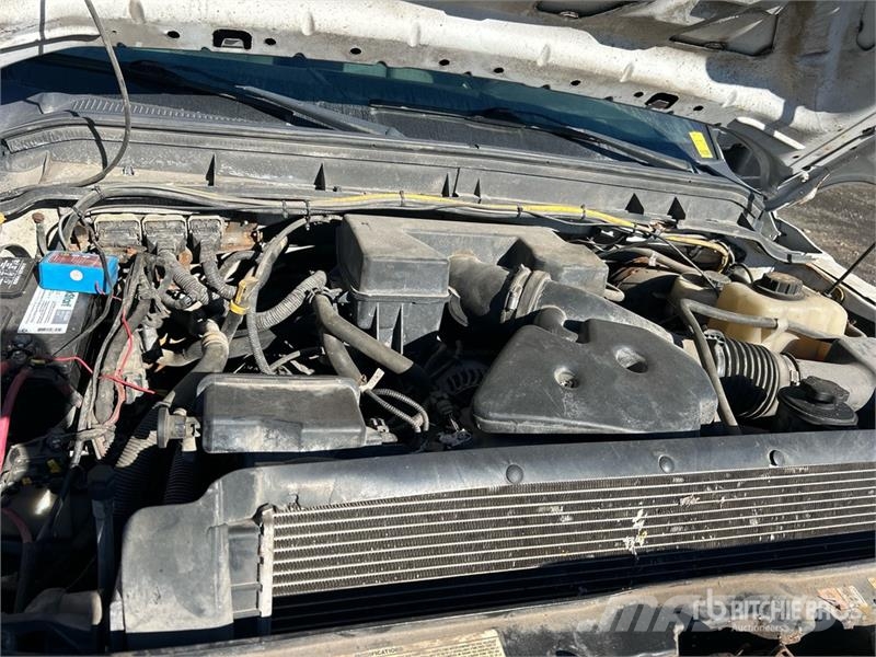 Ford F-250 XL 4x4 Pickup Iné