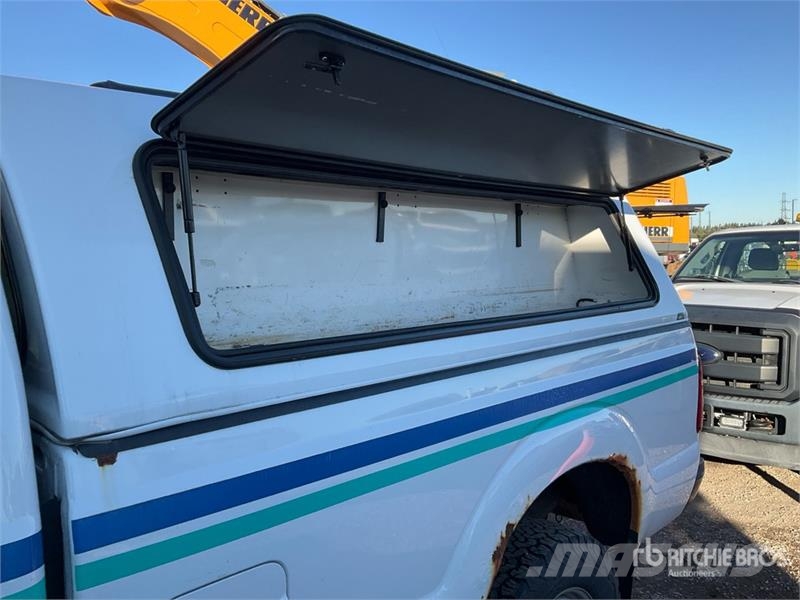 Ford F-250 XL 4x4 Pickup Ostalo