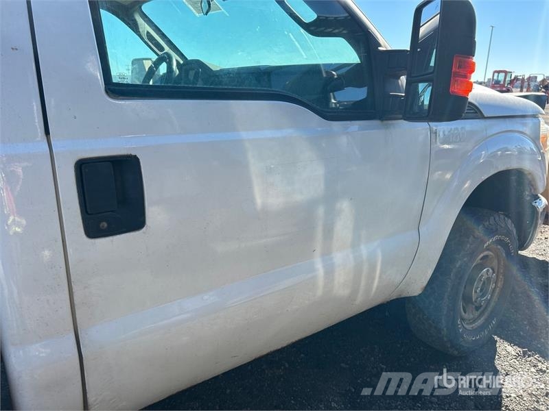 Ford F-250 XL 4x4 Snow Plow Truck Komunalna vozila za opštu namenu