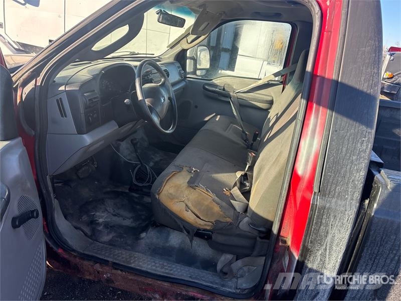 Ford F-250 XL XL 4x4 Pickup Ostalo