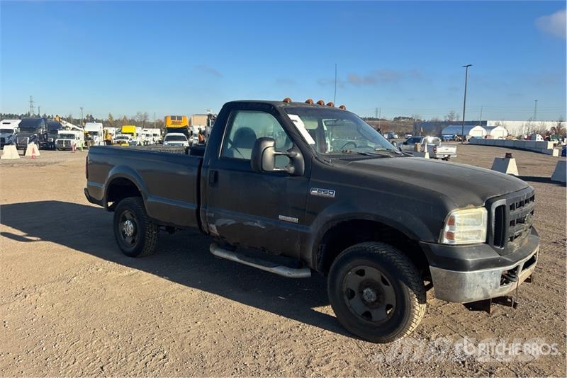 Ford F-250 XL XL 4x4 Pickup Ostalo