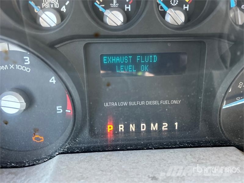 Ford F-250 XLT 4x4 Crew Cab Pickup Ostalo