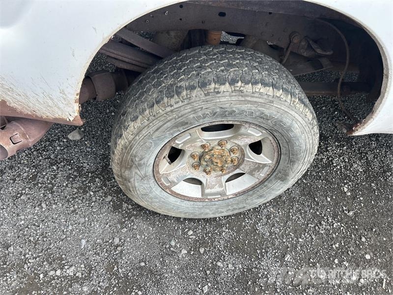 Ford F-250 XLT 4x4 Crew Cab Pickup (Inoperable) Furgoni altro
