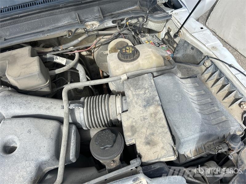 Ford F-250 XLT 4x4 Crew Cab Pickup Drugi