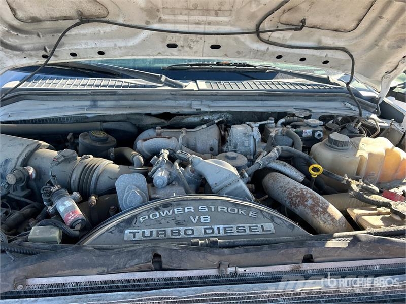 Ford F-250 XLT 4x4 Crew Cab Pickup Other