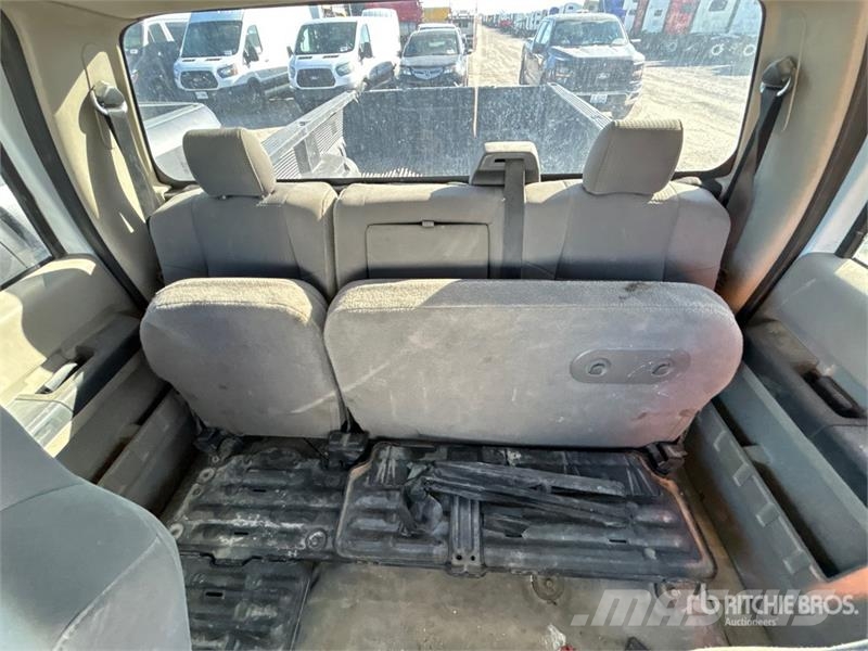 Ford F-250 XLT 4x4 Crew Cab Pickup Other