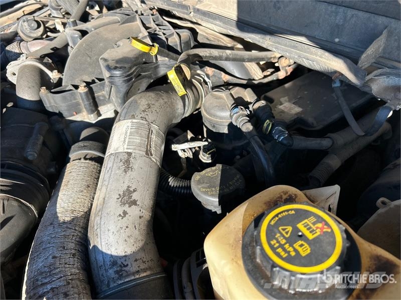 Ford F-250 XLT 4x4 Crew Cab Pickup Ostalo