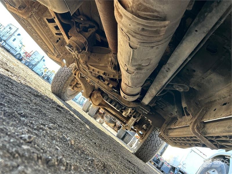 Ford F-250 XLT 4x4 Crew Cab Pickup Ostalo