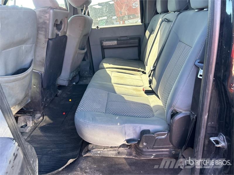 Ford F-250 XLT 4x4 Crew Cab Pickup Прочие фургоны