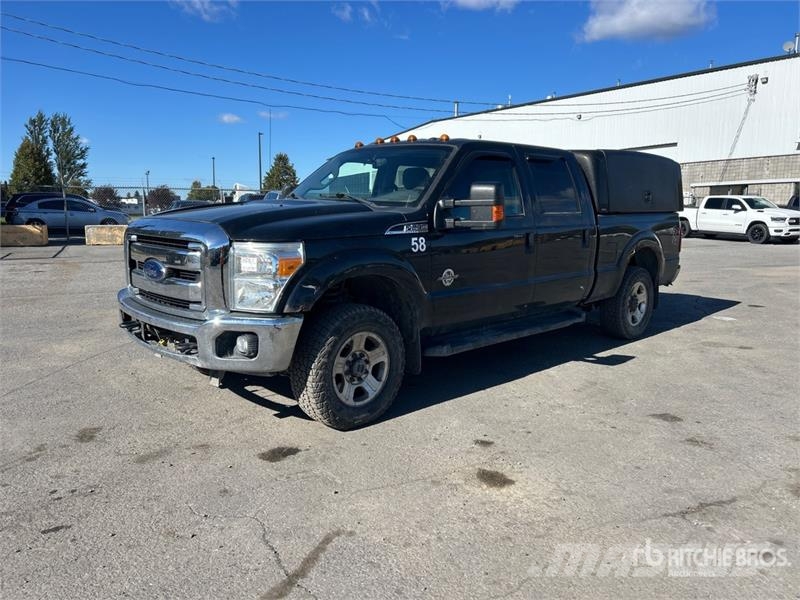 Ford F-250 XLT 4x4 Crew Cab Pickup Прочие фургоны