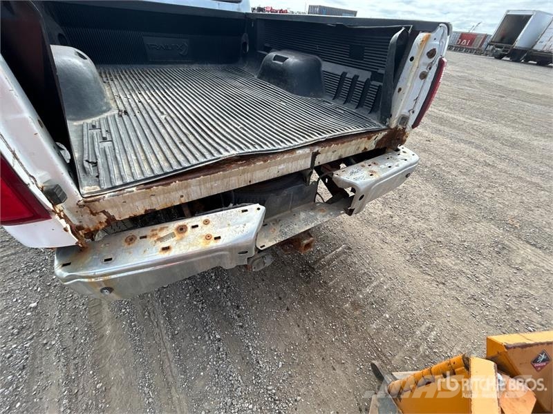 Ford F-250 XLT 4x4 Crew Cab Pickup Drugi
