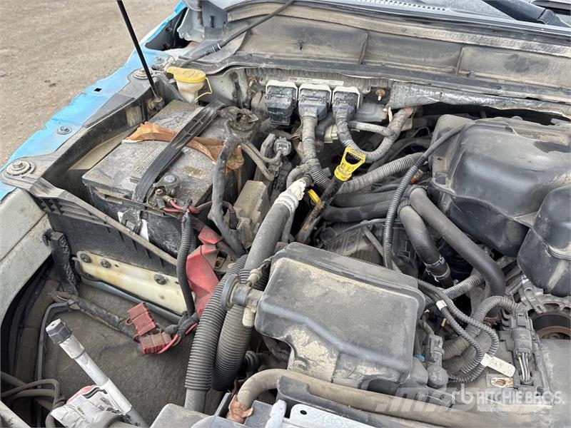 Ford F-250 XLT 4x4 Crew Cab Pickup Muu