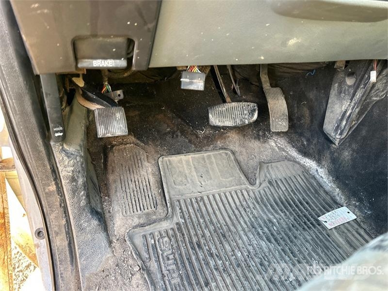Ford F-250 XLT 4x4 Crew Cab Pickup Ostalo