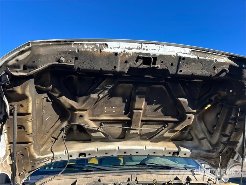 Ford F-250 XLT 4x4 Crew Cab Pickup Ostalo