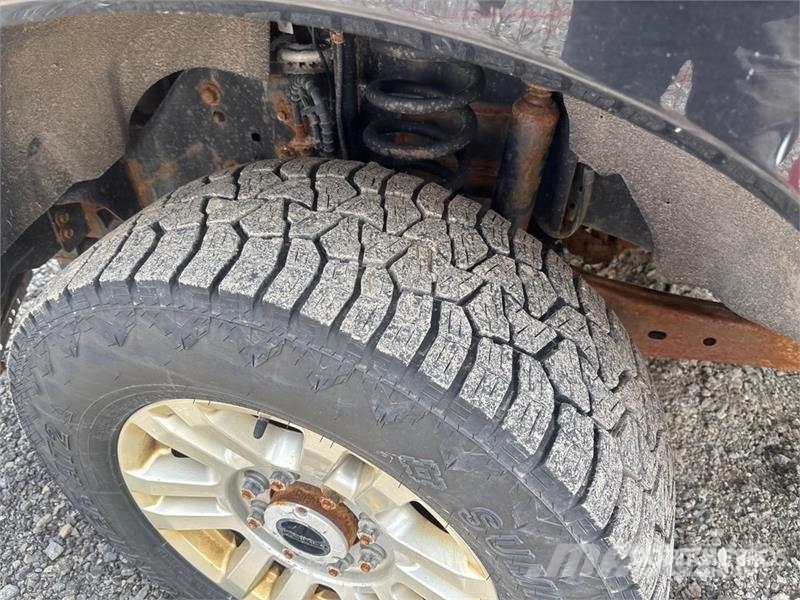 Ford F-250 XLT 4x4 Crew Cab Pickup Anders