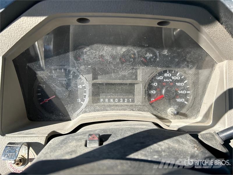 Ford F-250 XLT 4x4 Crew Cab Pickup Other