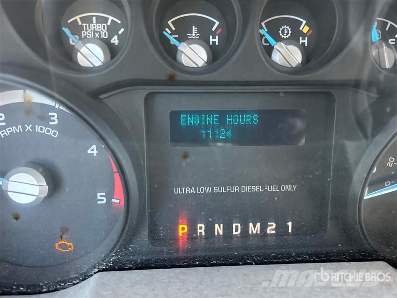 Ford F-250 XLT 4x4 Crew Cab Pickup Ostalo