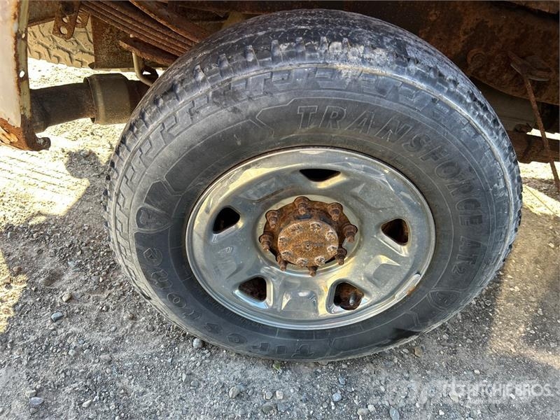Ford F-250 XLT 4x4 Crew Cab Pickup Other