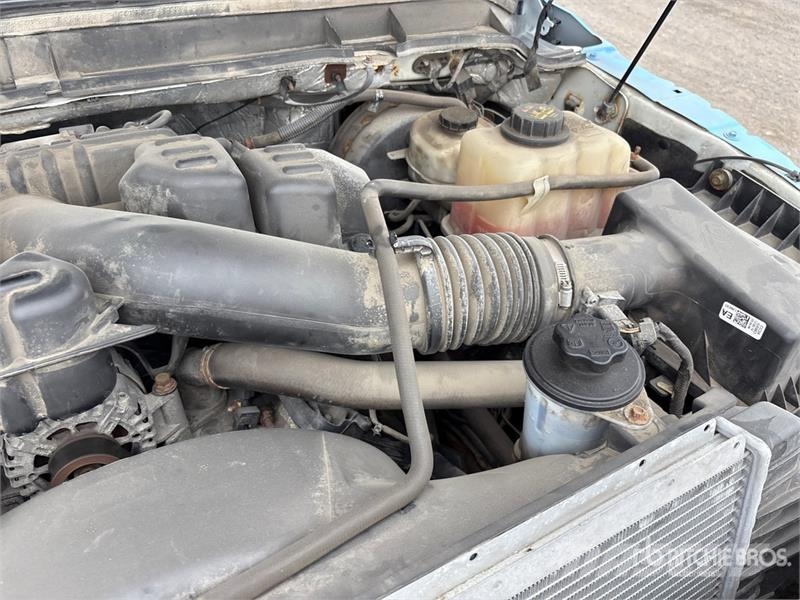 Ford F-250 XLT 4x4 Crew Cab Pickup Muu