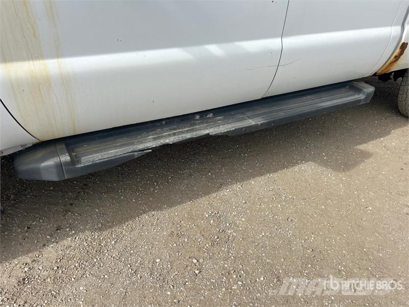 Ford F-250 XLT 4x4 Crew Cab Pickup Drugi