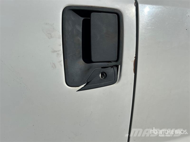 Ford F-250 XLT 4x4 Crew Cab Pickup Other